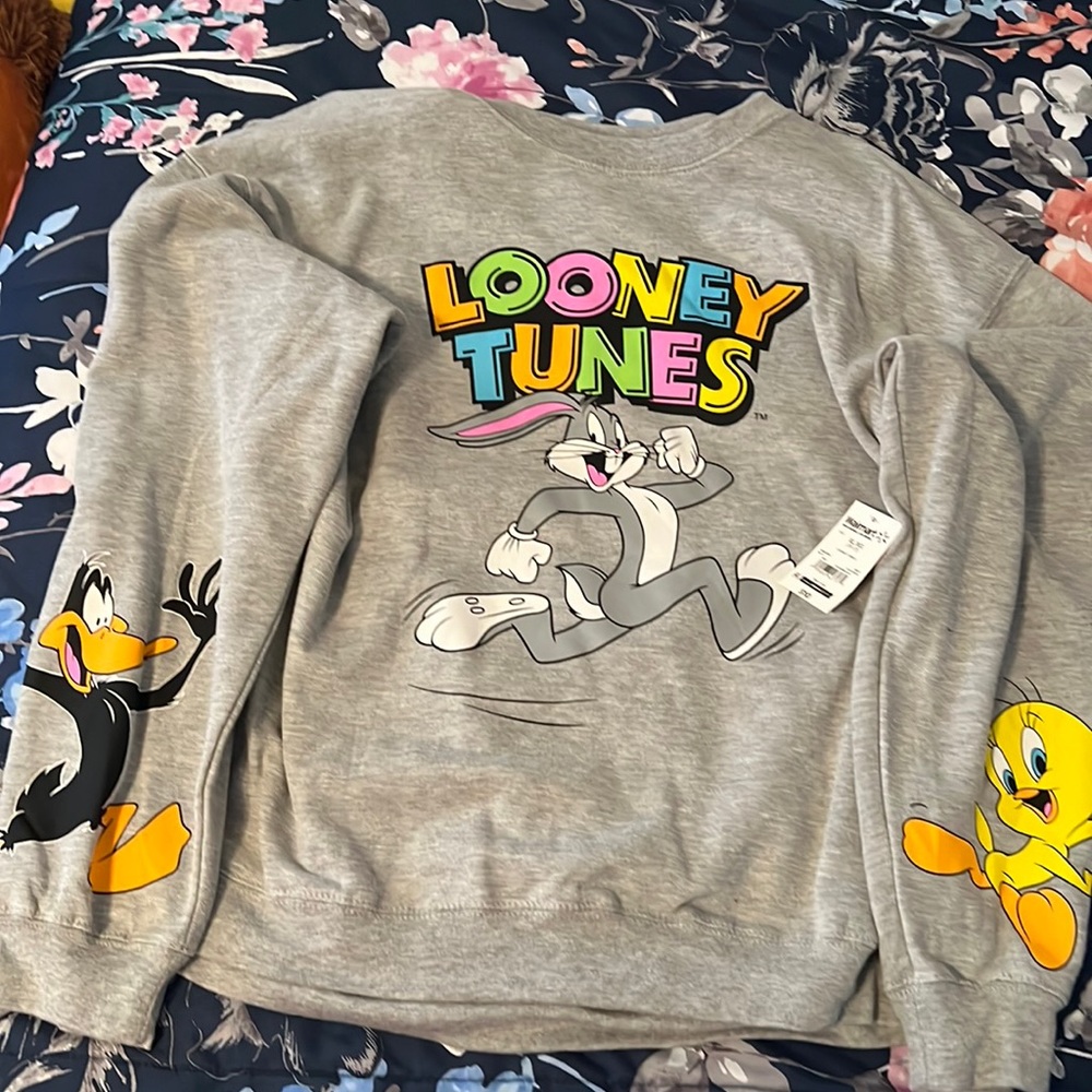Sweatshirt
